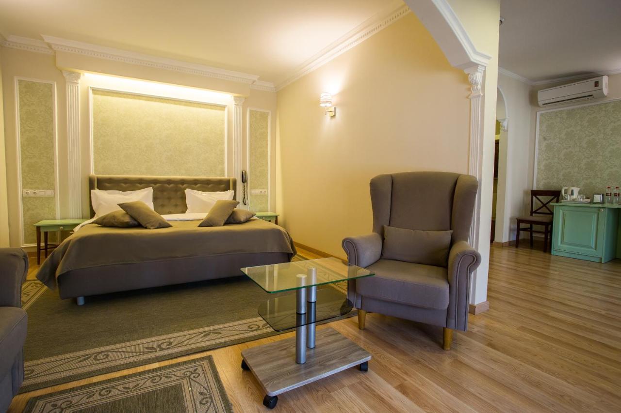 Spa-Hotel Myslyvskiy Dvir Kiev Luaran gambar