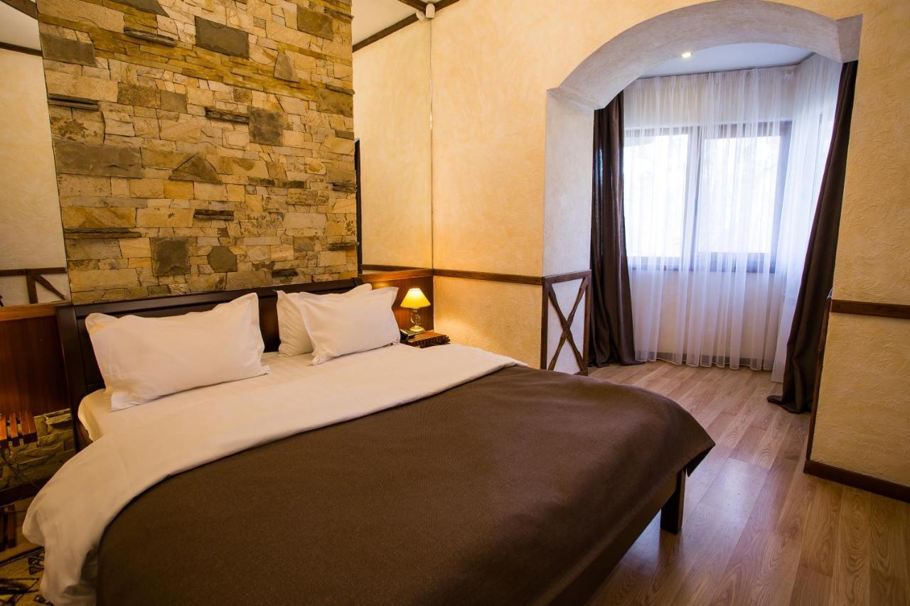 Spa-Hotel Myslyvskiy Dvir Kiev Luaran gambar