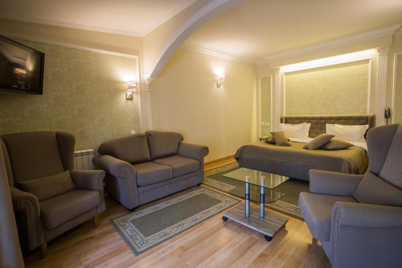 Spa-Hotel Myslyvskiy Dvir Kiev Luaran gambar