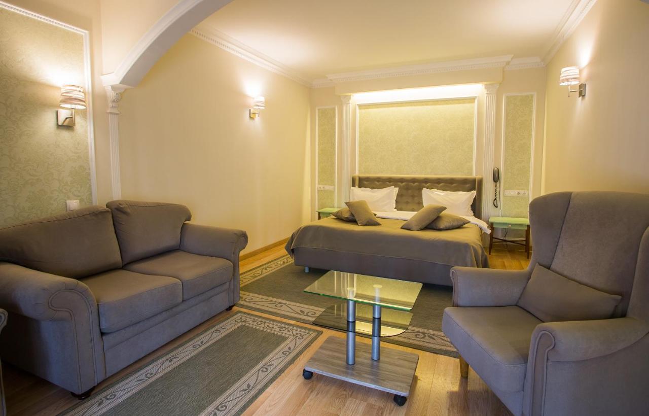 Spa-Hotel Myslyvskiy Dvir Kiev Luaran gambar